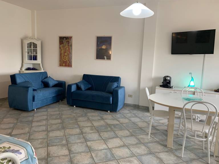 Children-friendly holiday apartment with terrace | Panoramic view | Beach nearby | Pets are welcome — photo 2