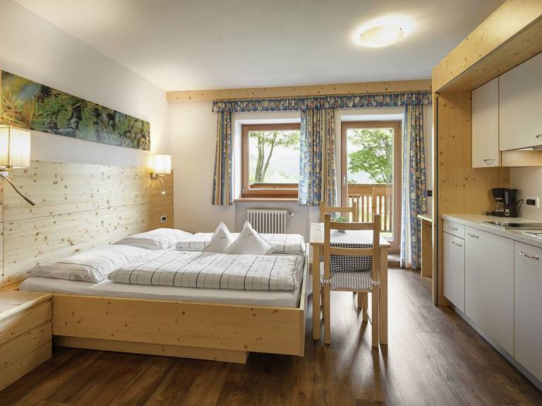 Ferienwohnung in Kolfuschg, Corvara für max. 2 Gäste Ferienwohnung in Kolfuschg, Corvara für max. 2 Gäste