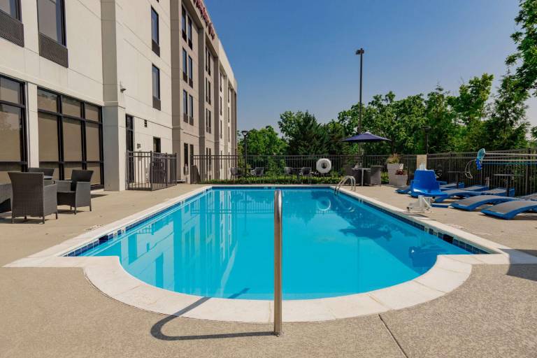 Hampton Inn Winchester N/Conference Center — photo 2