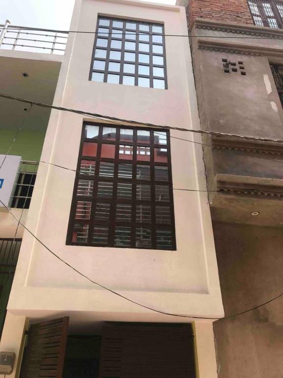 Villa with pool & yard | Suitable for remote work | Pets allowed in Agra