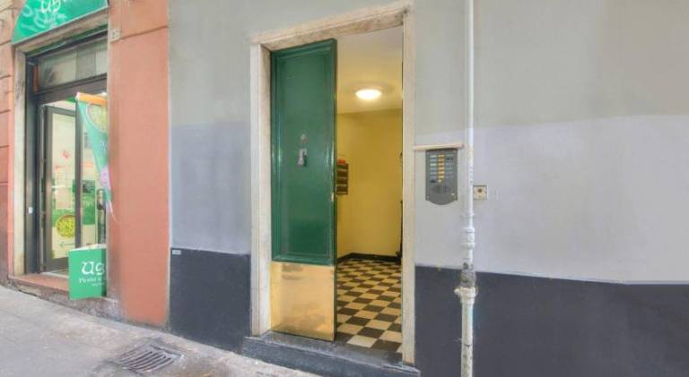 Apartment | Near Piazza De Ferrari — photo 5