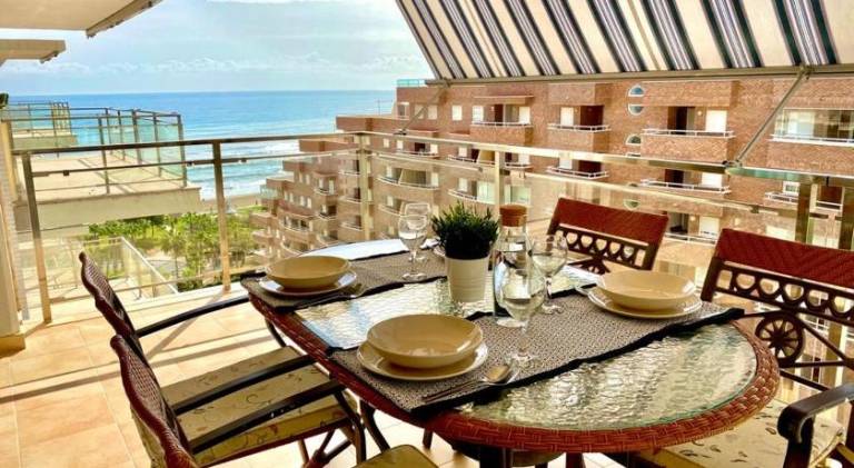 Las Terrazas I Magic World con Netflix, Disney plus y Prime Video in Oropesa del Mar