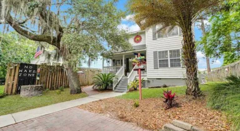 Apartment | Beach nearby | Pet-friendly in Tybee Island, GA