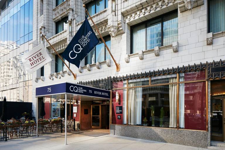 Club Quarters Hotel, Wacker at Michigan in Lincoln, IL