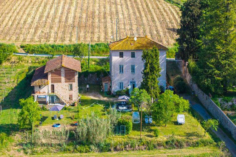 Romantic Pet Friendly Apt near Lucca&Sea in Lucca