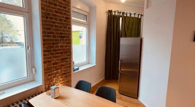Apartment with patio | Next to Hohenzollern Bridge | Perfect for remote work — photo 3