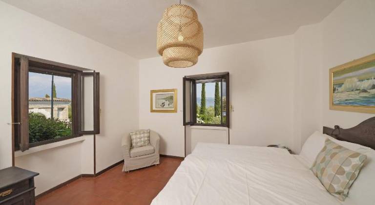 Villa with 1 room for 4 persons — photo 2