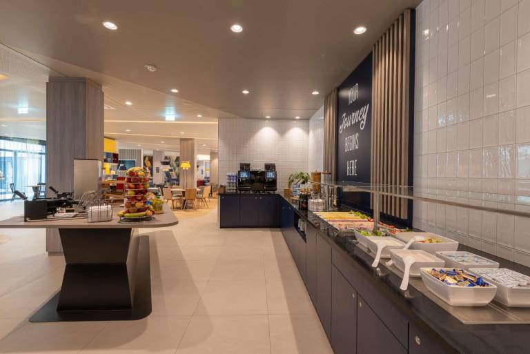 Hampton by Hilton Munich City North — photo 5