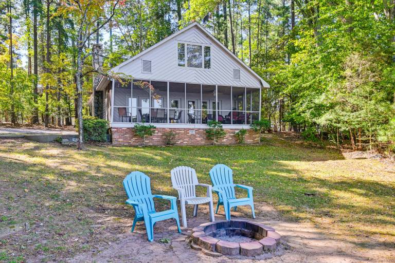 Private Dock & Beach! Lake Norman Cottage Hideaway — photo 2