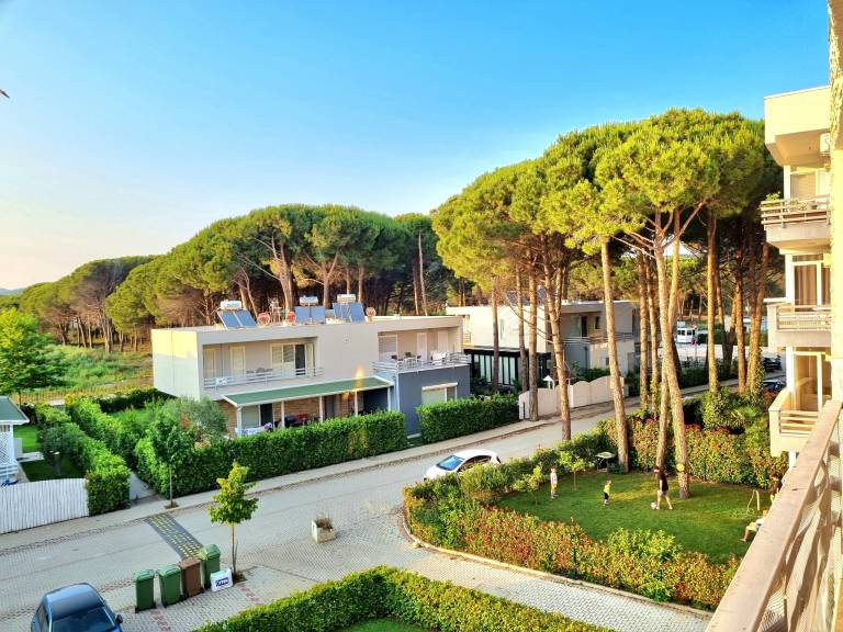Apartment Plazhi San Pietro