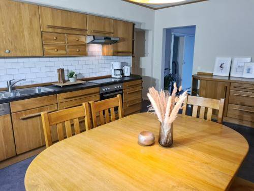Rental apartment with terrace & yard | Pet-friendly — photo 4