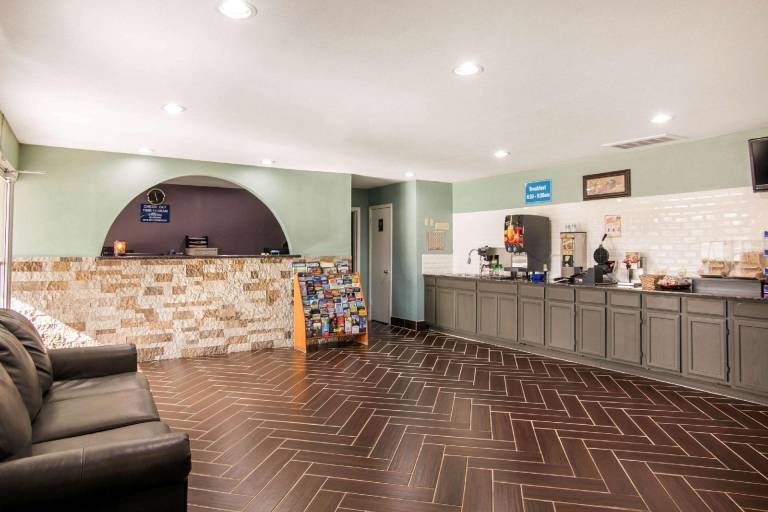 Rodeway Inn Pauls Valley — photo 2