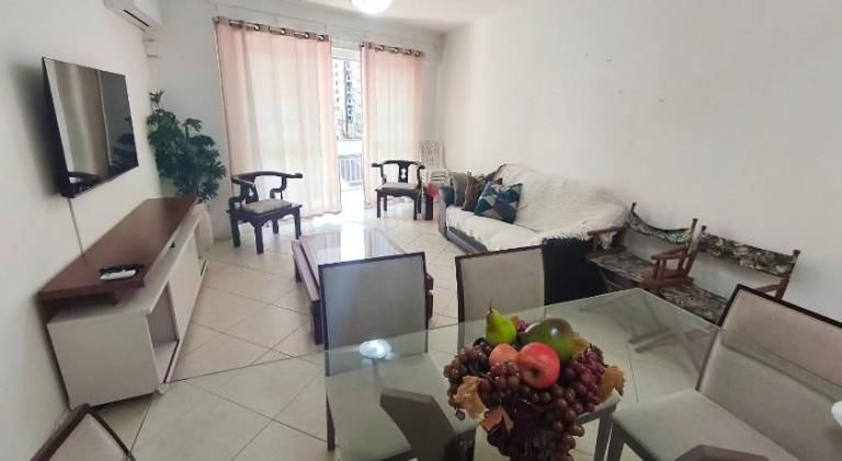 Apto na Av. Brasil – 1 suite 2 dorm — photo 2