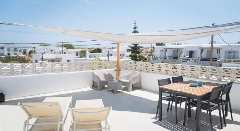Swell S10 maisonette with private Jacuzzi in Naousa — photo 4