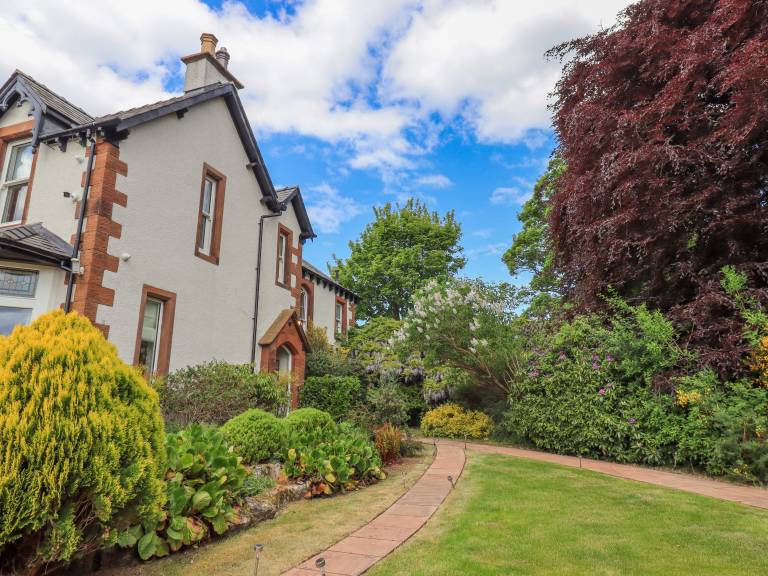 Child-friendly cottage with garden | Dogs allowed — photo 2