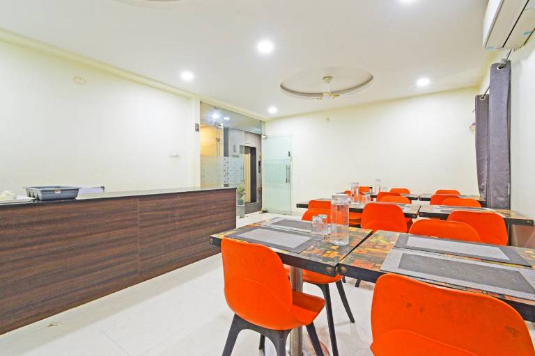 Super Townhouse Kondapur Near Botanical Garden Formerly RRR Inn — photo 3