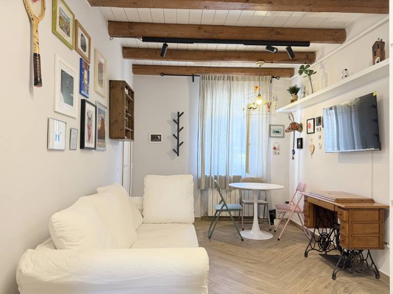 Holiday apartment with terrace | City view — photo 5