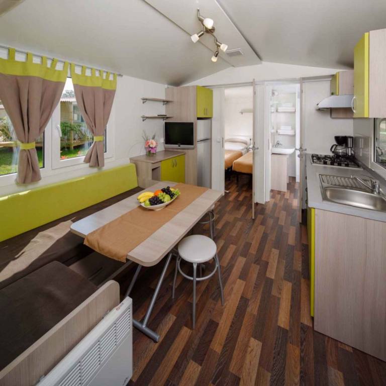 Mobile home with garden, pool & terrace — photo 4