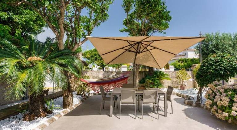 Villa with 2 rooms for 5 persons — photo 5