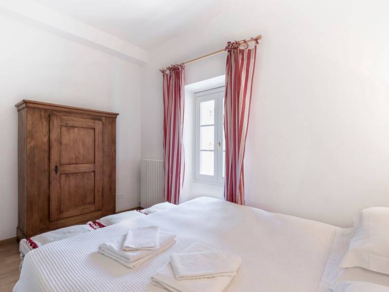 Apartment 'Tenuta Naiano Raffaello' with Shared Garden, Wi-Fi, and Air Conditioning in Affi