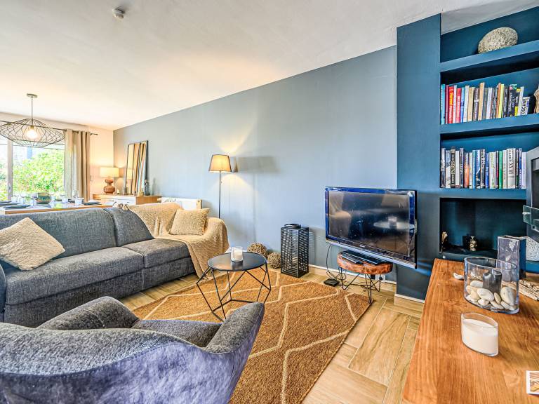 Family-oriented pleasant vacation home with barbecue, garden & terrace | Dogs allowed — photo 4
