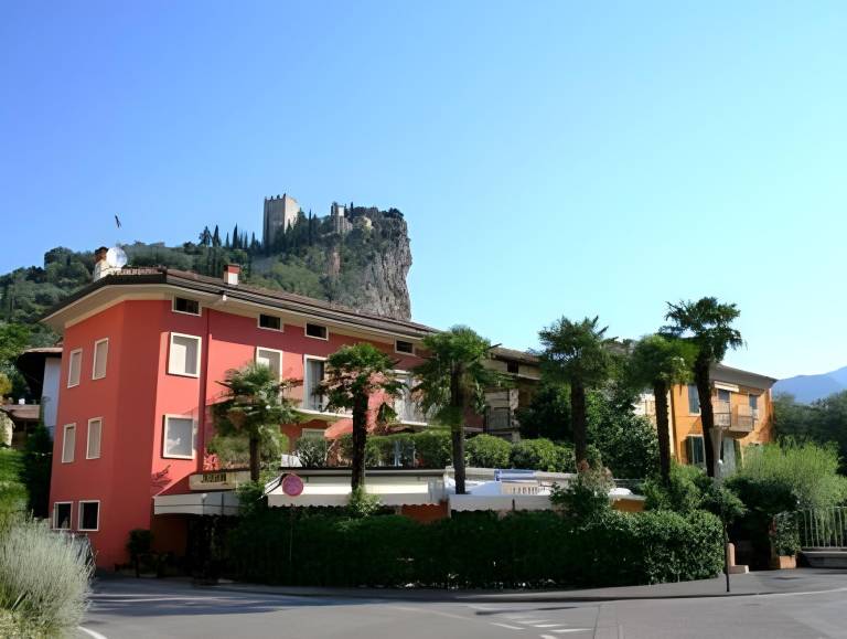 Hotel Sole Holiday in Arco