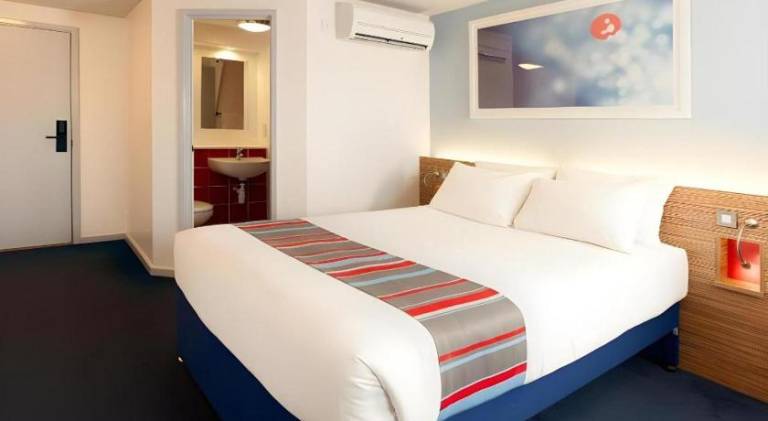 Travelodge Worthing Seafront — photo 5