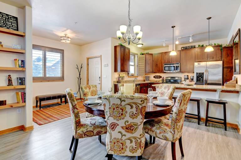 Downtown WP Condo 412 I Pool I Club House I Hot Tub I Views I Bunk Room I Discounted Attractions in Winter Park, CO