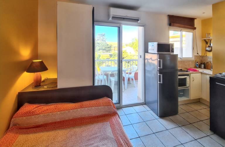 Charming studio with balcony in Hyères - 20 m² - Garden view — photo 5