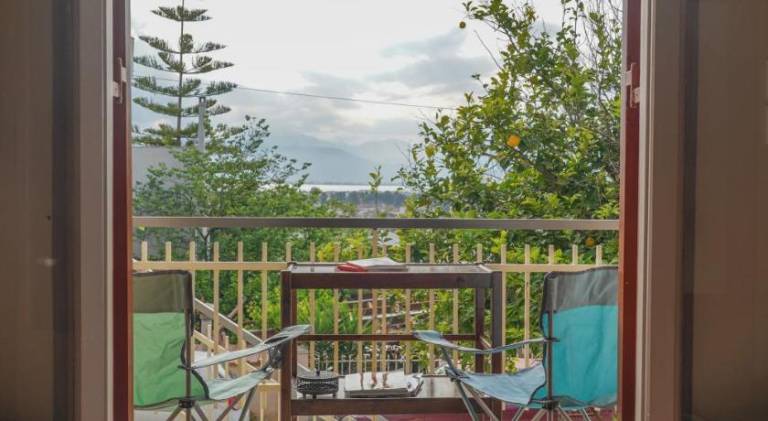 Fully equipped pleasant rental apartment with yard & terrace | Good for workation | Dogs allowed in Nafplio