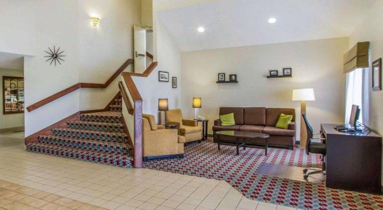 Rodeway Inn — photo 5