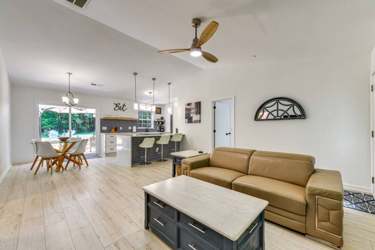 Mooresville Retreat w/ Patio, 1 Mi to Lake Norman! — photo 3