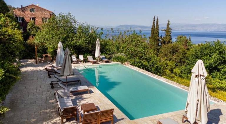 Fully equipped villa with grill, terrace & garden | Suitable for remote work | Pets are welcome in Corfu