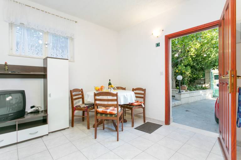 One bedroom apartment with terrace Seget Vranjica, Trogir (A-1038-c) — photo 2