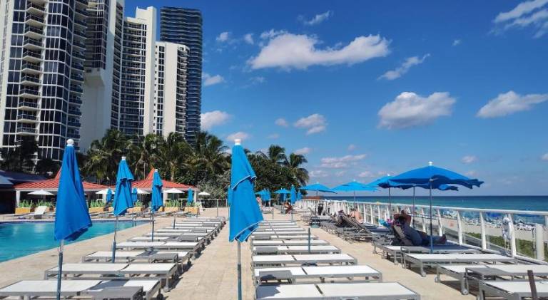 Estudios en las playa de Sunny Isles Beach — photo 4