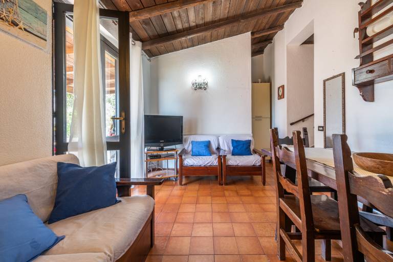 Holiday Home "Villa Laura" with Sea View, Garden, Terraces & Wi-Fi — photo 5