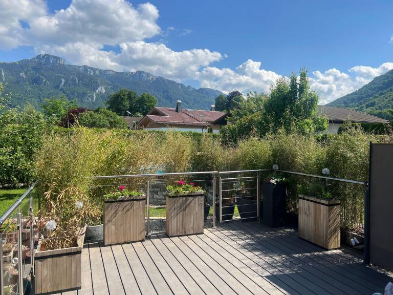 Children-friendly nice rental apartment with garden, BBQ & pool | Mountain view | Pet-friendly — photo 2