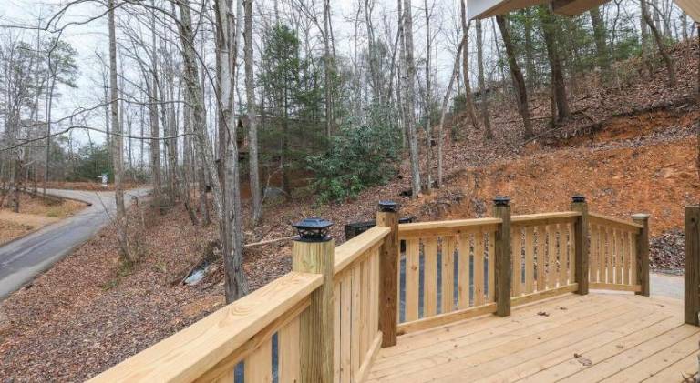 Fabulous 4Bed 3 bath Cottage Pool Hot tub Games — photo 5