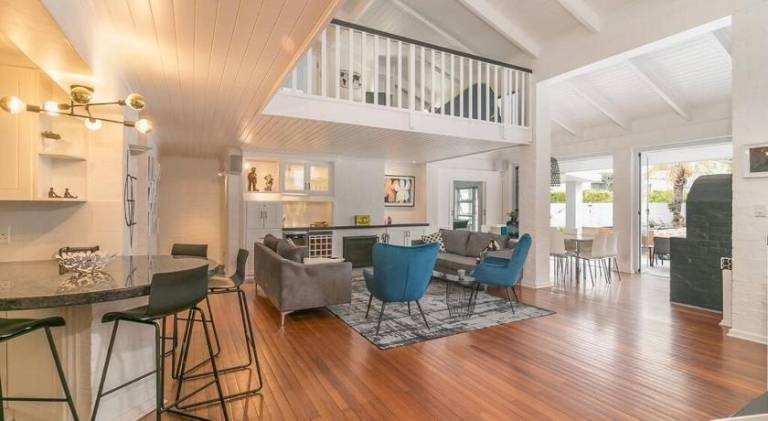Vacation home | Beach nearby | Pet-friendly — photo 3