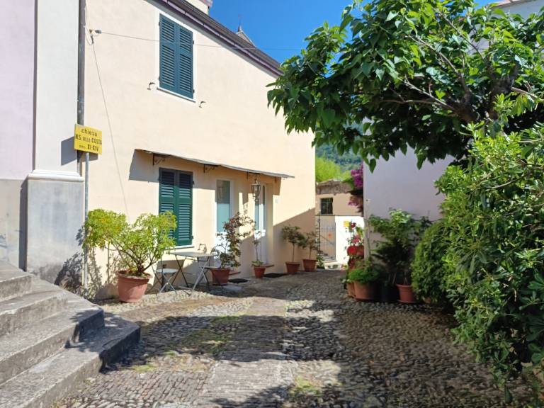 Holiday apartment with garden — photo 4