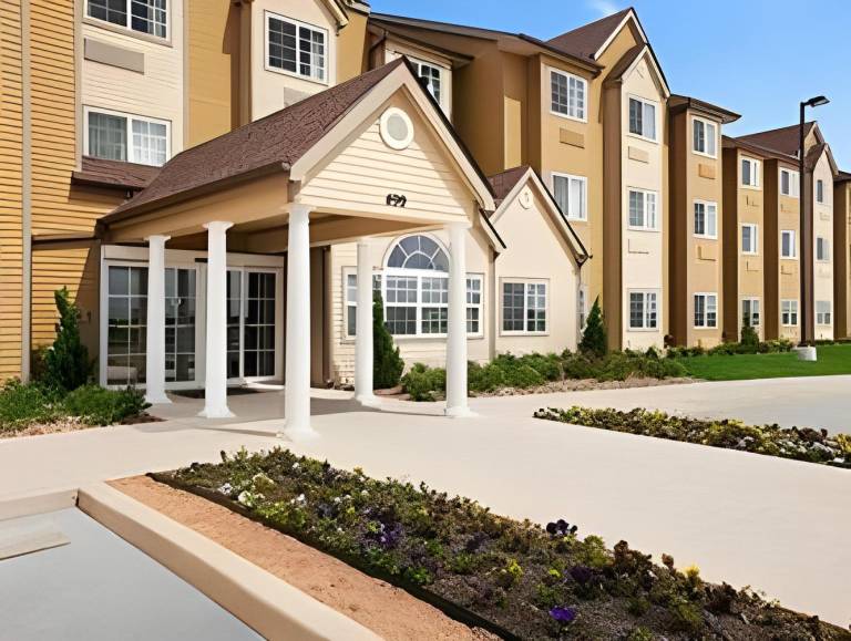 Microtel Inn & Suites by Wyndham Cotulla in Cotulla, TX