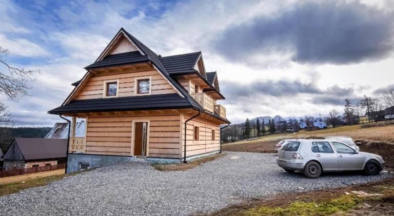 Chalet with jacuzzi — photo 5