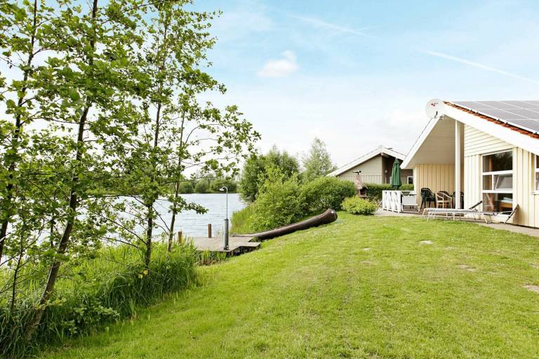 Fully equipped vacation home with patio, sauna & BBQ | Pet-friendly — photo 5