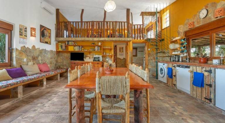 Fully equipped vacation home with grill, private pool & terrace | Good for workation | Dogs allowed — photo 3
