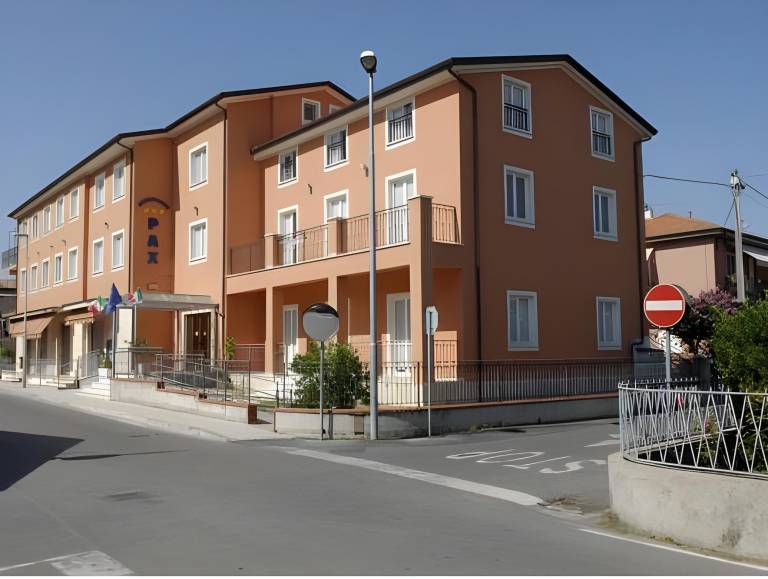 Wonderful serviced apartment with yard & patio | Pets are welcome in Ameglia