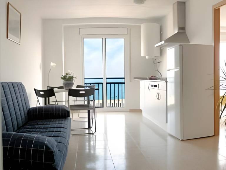 Serviced apartment with terrace in Santa Susanna