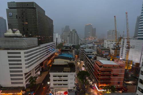 Apartma Suriya Wong