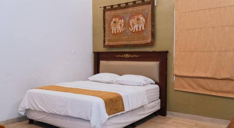 TM 16 Padang Near Mentawai Fast & City Center