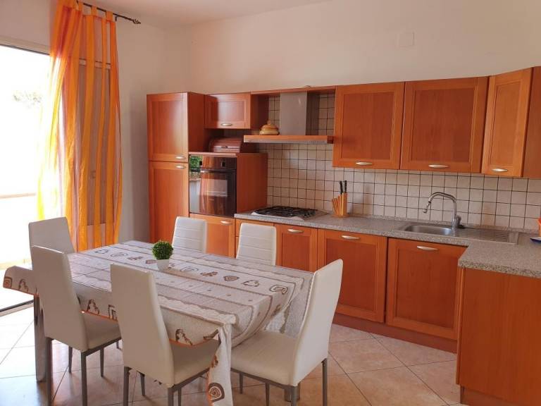 Family-friendly villa with yard | Garden view | Beach nearby | Pets allowed — photo 3