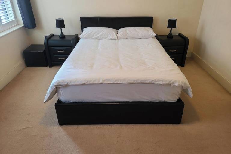 Apartment  Luton